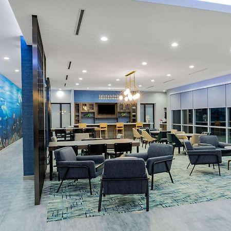 La Quinta Inn & Suites By Wyndham Galveston North At I-45 Buitenkant foto