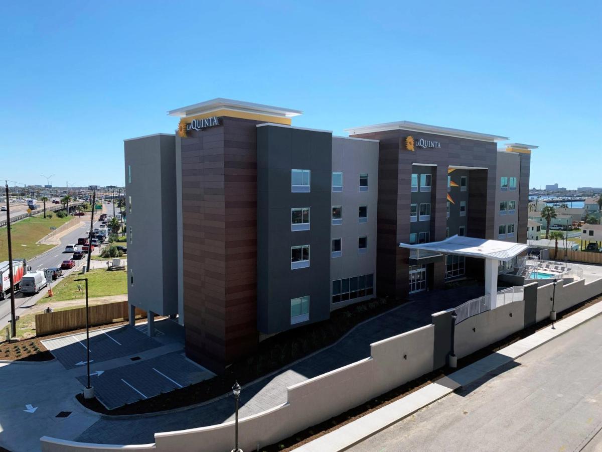 La Quinta Inn & Suites By Wyndham Galveston North At I-45 Buitenkant foto