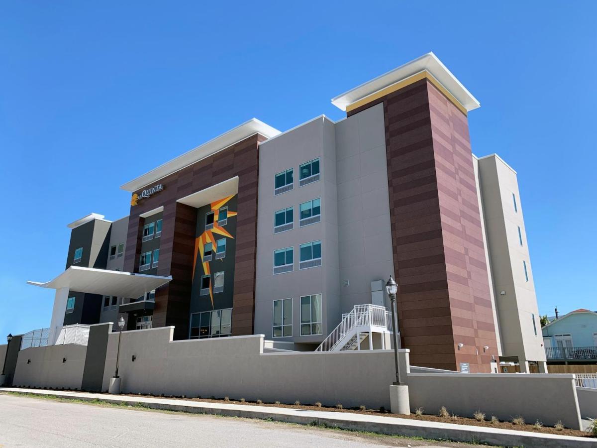 La Quinta Inn & Suites By Wyndham Galveston North At I-45 Buitenkant foto