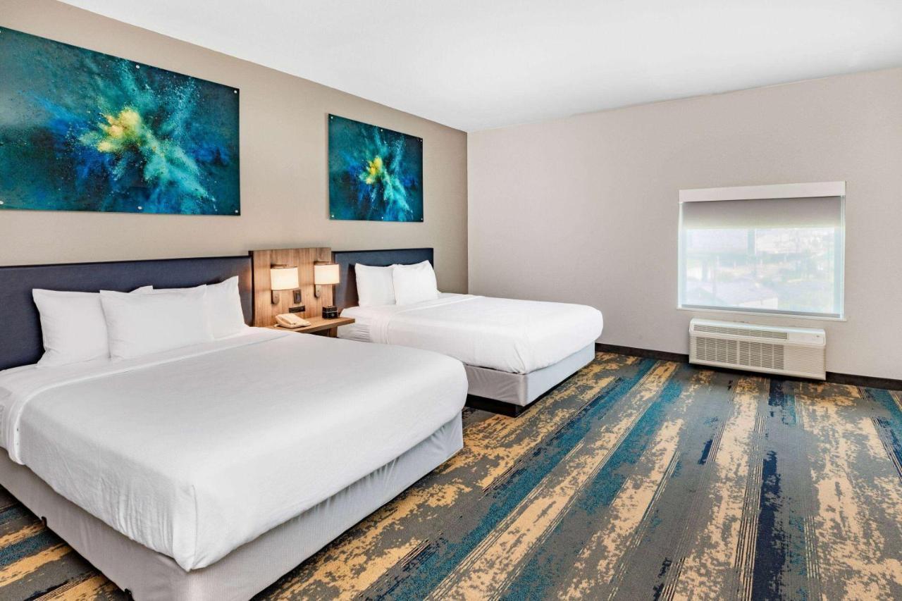 La Quinta Inn & Suites By Wyndham Galveston North At I-45 Buitenkant foto
